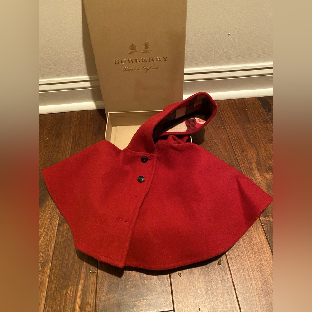 Burberry children Rosa cape